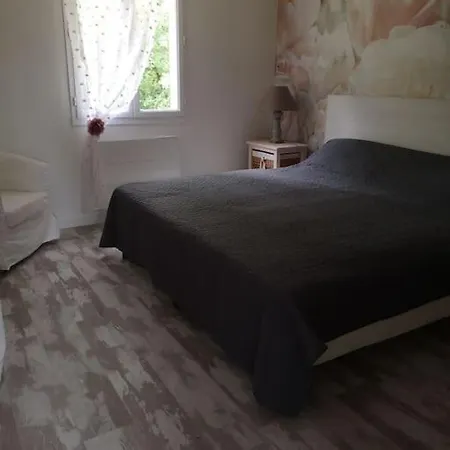 Un Gite Entierement Renove A La Campagne * Pern