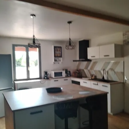 Un Gite Entierement Renove A La Campagne Holiday home Pern