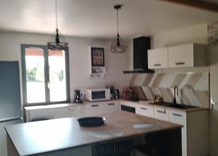 Un Gite Entierement Renove A La Campagne Feriehus Pern